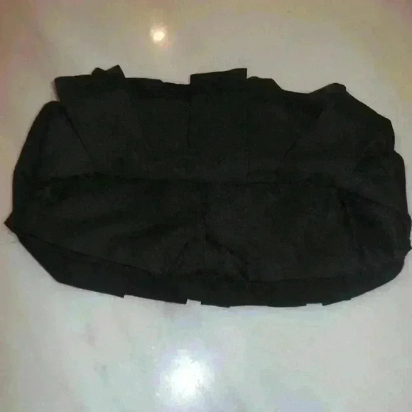 Mystique Boutique NYC black pleated mini skirt with built in shorts - S - Picture 3 of 4